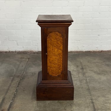 Wooden Antique Pedestal 