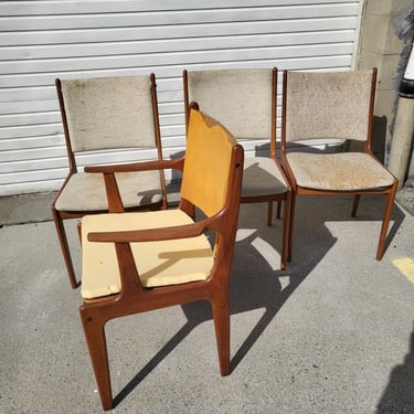 4 Danish Teak Dining Chairs, Johannes Andersen for Uldum Mobelfabrik
