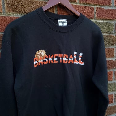 Vintage 1980's Pullover Lee Embroidered Basketball Crewneck Sweatshirt / S 