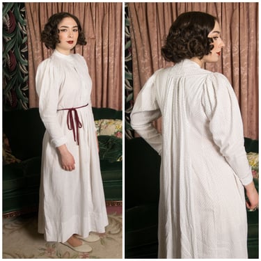 Antique Wrapper - Gorgeous Late Victorian 1890s Dressing Gown Robe in White with Tiny Black Dots and Watteau Back 