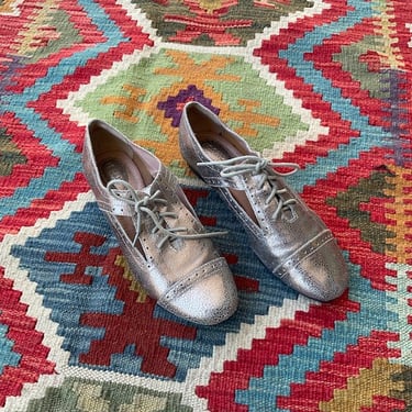Metallic Oxfords with Cutout Detail