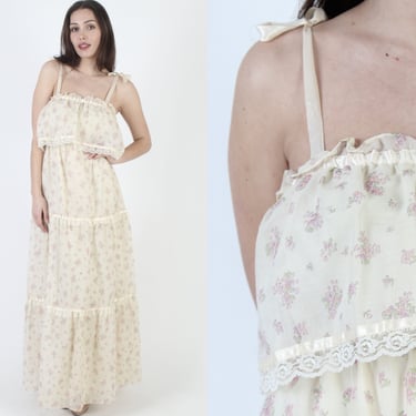Vintage 70s Cream Calico Summer Dress / Off The Shoulder Tie Straps / Tiny Floral Lace Prairie Lawn Dress / Full Skirt Zip Up Sun Maxi Gown 