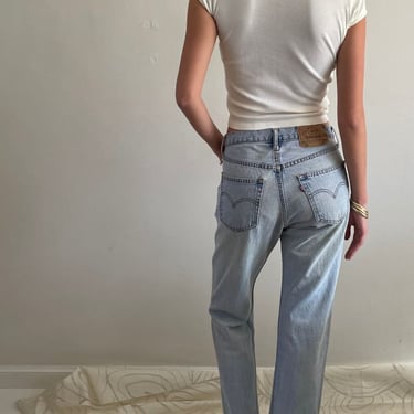 Levi&#39;s 501 Button Fly Boyfriend Jeans - Light Wash