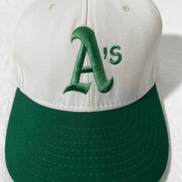 Vintage Oakland A's Fitted Hat Size 7 1/2