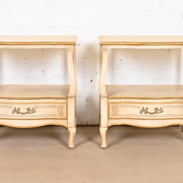 John Widdicomb French Provincial Louis XV Cream Lacquered and Parcel Gilt Nightstands, Circa 1950s