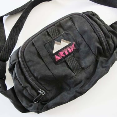 90s Black Fanny Pack - Vintage Nylon Side Bag - Artix 1990s Bum Bag - Single Strap Shoulder Bag 