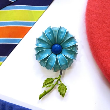 Cute Vintage 60s 70s Light Blue Enamel Metal 3D Daisy Flower Pin Brooch 