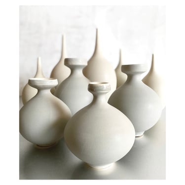 SHIPS NOW- One 5" Light Grey Matte mini bud vase. Handmade Ceramic Stoneware by Sara Paloma. 