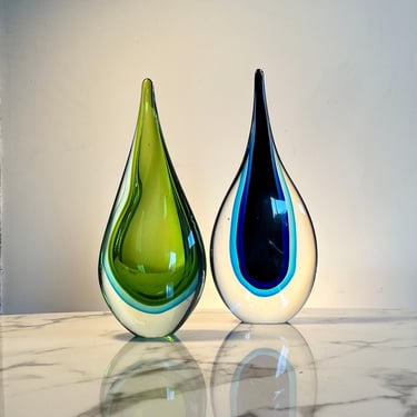 Pair of Sommerso teardrop sculptures in the manner of Flavio Poli 