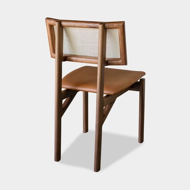 KUNAI Dining Chair