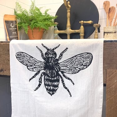 Organic Cotton Tea Towel | Honeybee