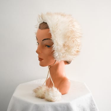 1960s White and Beige Faux Fur Winter Hat 