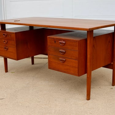 Scandinavian Modern Teak Desk by Kai Kristiansen for FM Møbler, 1960s - Free Shipping 