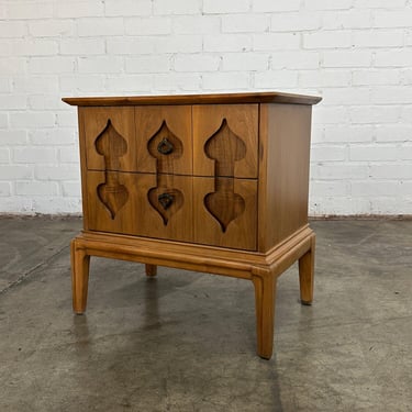 1960s Nightstand with spade handles - single 