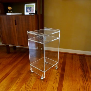 Vintage 1970s Clear Lucite Acrylic Mid Century Modern Rolling Bar Cart Side Table - Free Shipping 