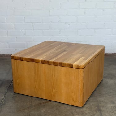 Modern Oak Coffee Table with Rounded Corners 