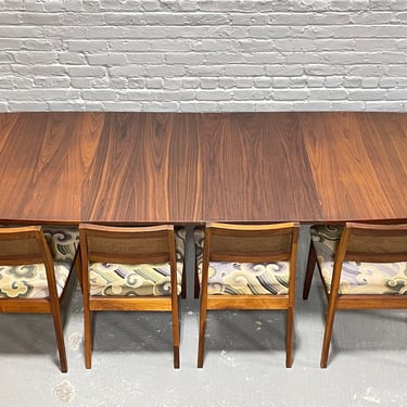 PERFECT Expandable Walnut Mid Century Modern DINING TABLE, c. 1960's 