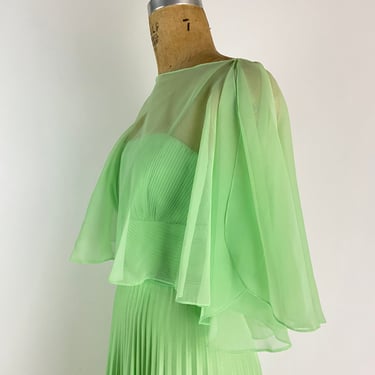 70s Green Pleated Cape Maxi Dress / Mad Men / 1970s Dress / Maxi Dress / Size XS/S 