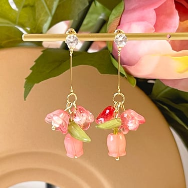 E137 lily flower earrings, floral earrings, flower dangle earrings, lily of valley earrings, fairy earrings, handmade earrings, gift for her 