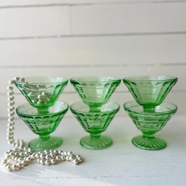 Vintage Set of 6 Lime Green Uranium Glass Sherbert Cups, Dessert Cups // Vintage Green Barware, Christmas Dessert Cups // Perfect Gift 