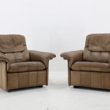 1970s Pair of Exclusive De sede Buffalo Leather Armchairs, Switzerland 