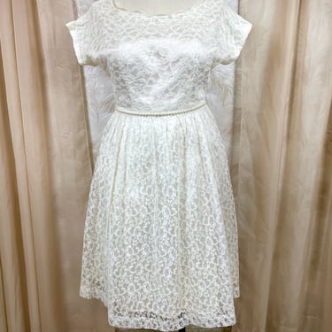 1950's Lace Scalloped Collar Dress