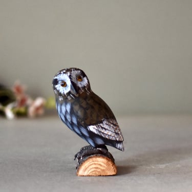 Vintage Wooden Owl Figurine Home Decor Collectable Wooden Figurine 