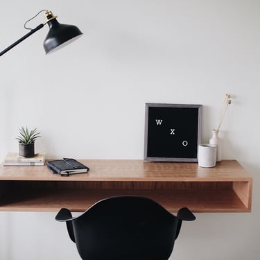 Defiant Floating Desk - Cherry