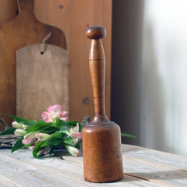 Primitive wood masher / rustic kitchen pounder / wooden potato masher / farmhouse kitchen / wood muddler pestle / vintage wooden masher 
