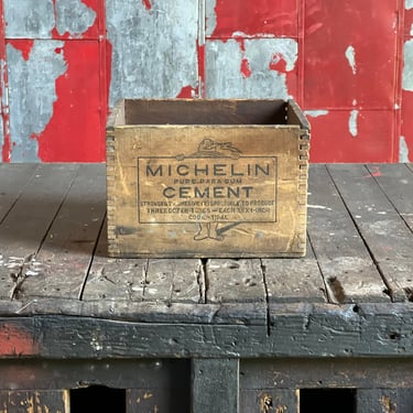 Vintage Michelin Pure Gum Cement Finger-Jointed Crate Wood Box 