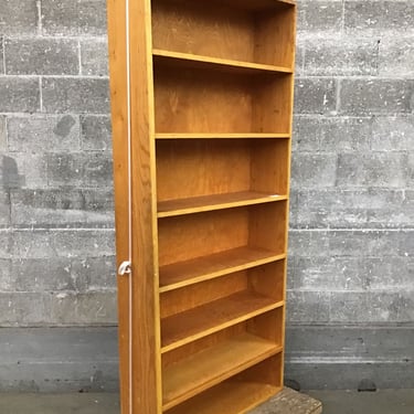 Freestanding Custom Bookshelf (Seattle)