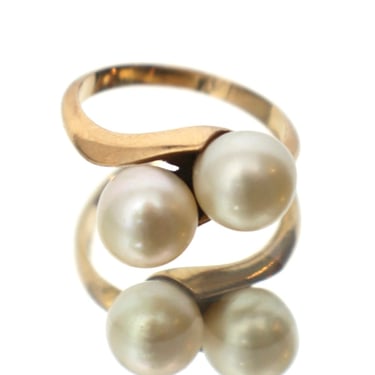 14K Gold Twin Pearls Ring