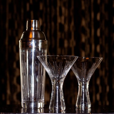 80's Deco Etched Martini Glasses & Shaker