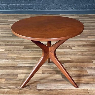 Mid-Century Modern Round Walnut Side Table w/ Sculpted Tripod Base, c.1960’s 
