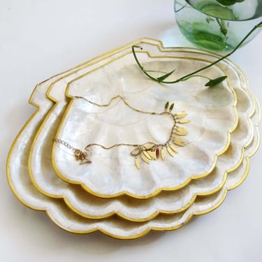Vintage Capiz Seashell Shape Nesting Trays Set of 3 - Bohemian Catchall Coin Jewelry Dish Key Dish - Beach House Boho Decor 