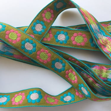 Mod Floral Trim, Flower Power Pink And Aqua Daisies, Sewing Notions, Fashion Or Draperies, Roman Shade, 3 Yards By 7/8" 