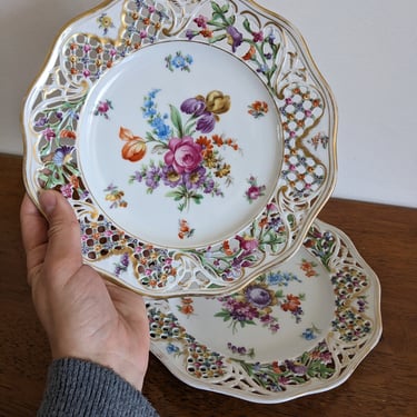 Pair of Beautiful Antique Dresden Schumann Bavaria Germany Floral Gold Reticulated Plates 
