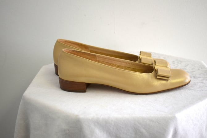 1980s Salvatore Ferragamo "Vara" Matte Gold Shoes, Size 8AAA 