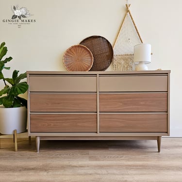 Broyhill Mid-Century Dresser ***please read ENTIRE listing prior to purchasing SHIPPING is NOT free 