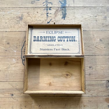 Vintage Eclipse Darning Cotton Wood Box 