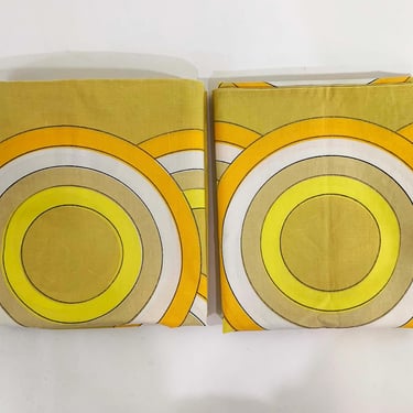 Vintage Mod Vera Neumann Pillowcases Burlington Geometric Mid-Century Pillowcase Pair Yellow Circle Stripe Graphic Bedding Stripe 1970s 