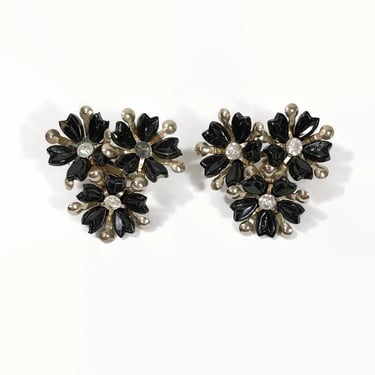 VINTAGE 50s Black and Gold 3D Triple Flower Cluster Clip On Earrings | 1950s Retro MCM Jewelry | VFG 