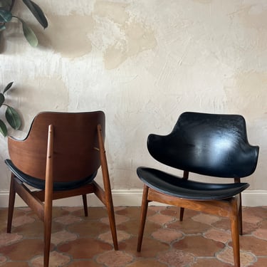 Kodawood Clamshelf Chairs (priced individually)