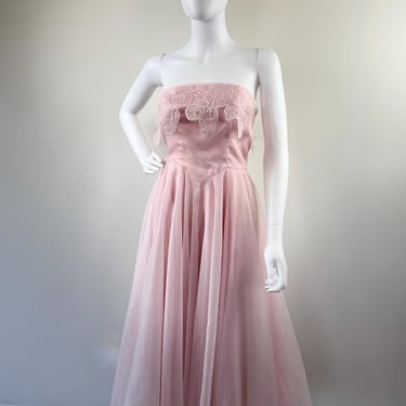 1970s Pale Pink Sleeveless Dress 