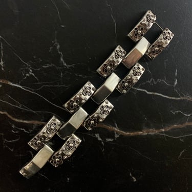 1940'S Silver Bracelet - Holloware - Geometric Design - Made in Mexico - Hidden Slide Clasp - 7-1/2 Inches 