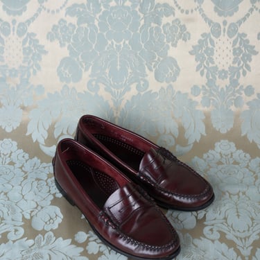 Vintage USA-Made 1980s Sebago Burgundy / Antique Brown Classic Leather Penny Loafers 8M 