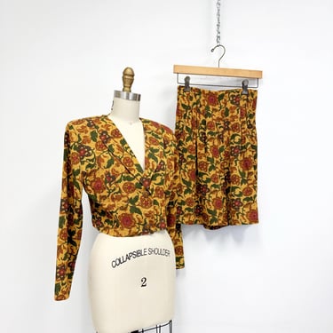 Vintage Cropped Jacket with Walking Shorts | High Waisted  2 Piece Set | Size Small 
