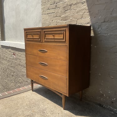 Broyhill MCM Chest of Drawers