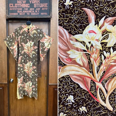 Vintage 1940’s Atomic Floral Pake Muu Batwing Sleeve Hawaiian Dress, Tiki Dress, Pake Muu Dress, 1940’s Dress, Hawaiian Dress, Rayon, Atomic 