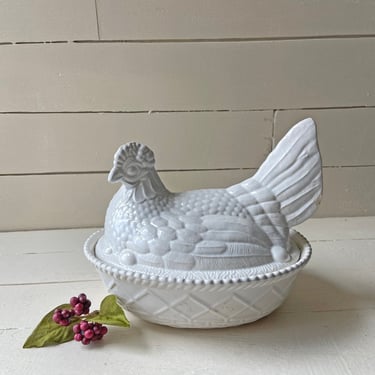 Vintage White Ceramic Hen On Nest, Nesting Hen // Vintage Rooster On Nest // Hen On Nest Collector, Gift 